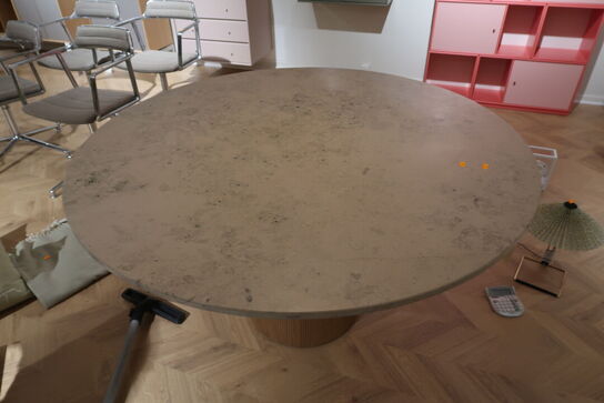 Spisebord VIPP 494 Cabin Round Ø-130 cm