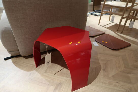 Sidebord A. PETERSEN Metal Stool By Ole Red