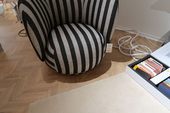 Lænestol FERM LIVING Rico Lounge Chair Louisiana Sand/Black