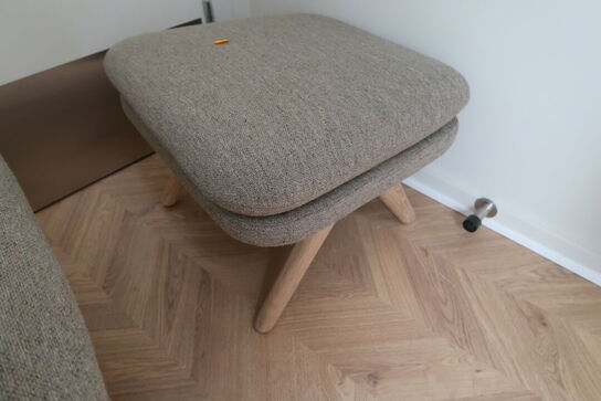 Lænestol SVEND SKIPPER Bamse STol Hallingdal med skammel