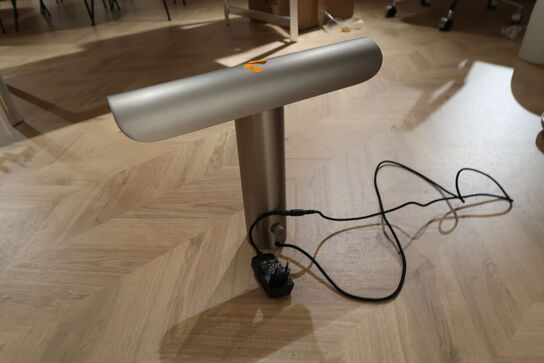 Bordlampe FRAMA T-Lamp Steel