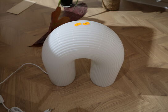 Bordlampe FERM LIVING Vuelta Floor Lamp White