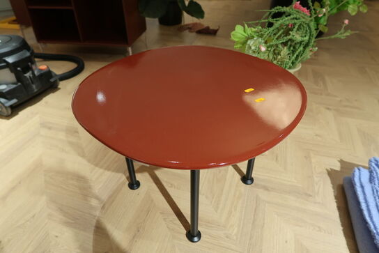 Sofabord GUBI Carmel Coffee Table Black Semi Matt / Rock