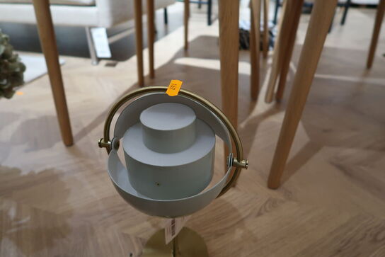 Bordlampe GUBI Multi-Lite Portable 