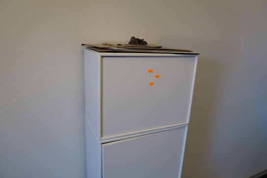 4 stk. reoler/skabe MONTANA