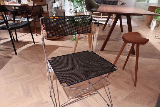 Stol HAY X-Line Sort/chrome