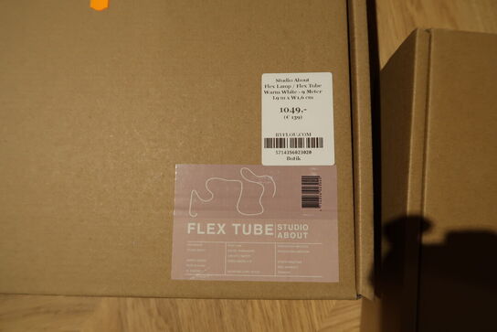 LED-lys STUDIO ABOUT Flex Lamp / Flex Tube Warm White - 9 Meter