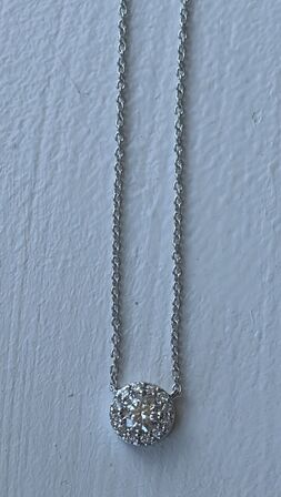 Solitaire halskæde af 14 kt. guld med brillantsleben laboratorieskabte diamant på samlet samlet ca. 0.43 ct