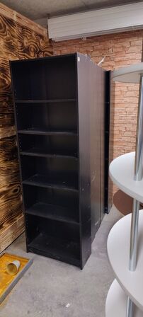 Butiksinventar (OBS: Læs beskrivelse!)