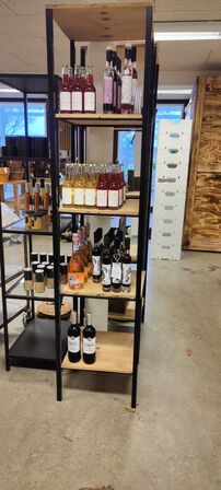 Butiksinventar (OBS: Læs beskrivelse!)