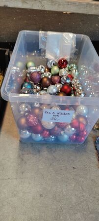 Varelager og salgsvarer i butik (OBS: Læs beskrivelse!)