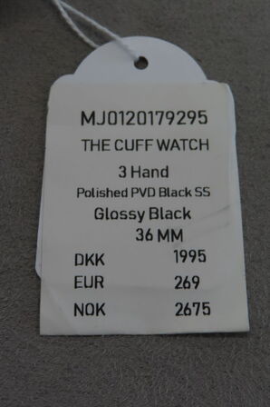 The Cuff Watch Marc Jacobs, 36 MM