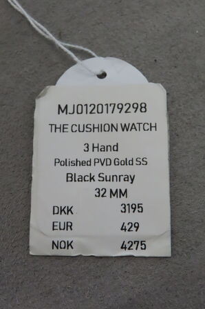 Marc Jacobs The Cushion Watch