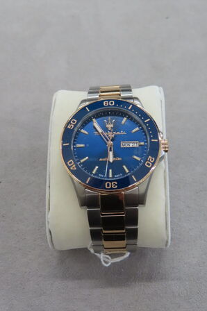 Maserati ur med tofarvet lænke og blå urskive