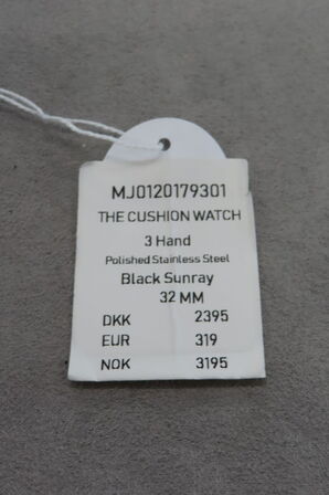 Marc Jacobs The Cushion Watch 32 mm Sort Skive