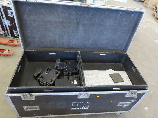 14 stk colorfadere i flightcase