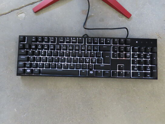 Gaming PC med Skærm og tastetur (TUF, ACER)