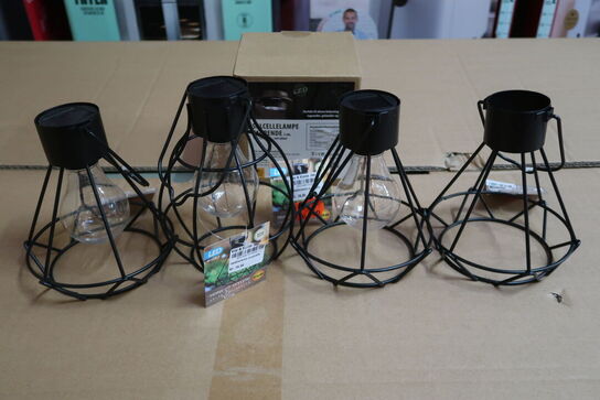 4 stk. Solcelle lanterne/lampe metal sort