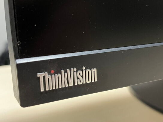 2 stk. 24" monitor, LENOVO T241-10