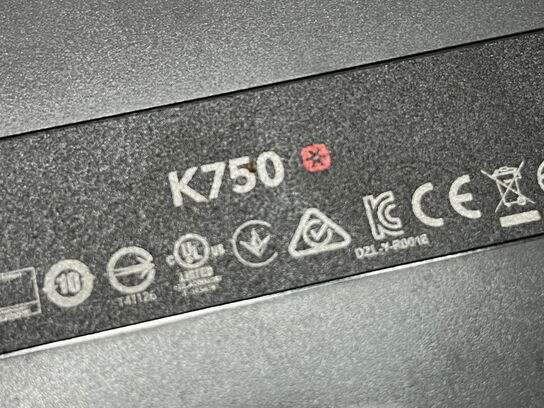 20 stk. tastature, LOGITECH SOLAR K750