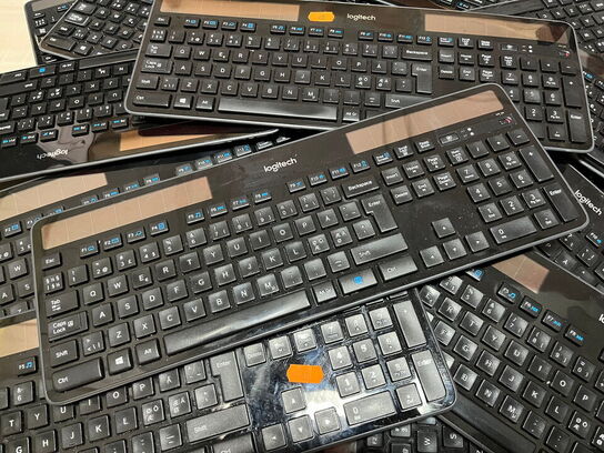 20 stk. tastature, LOGITECH SOLAR K750