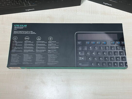 3 stk. tastatur, LOGITECH Solar K750