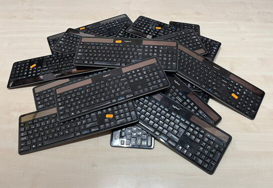 20 stk. tastature, LOGITECH SOLAR K750