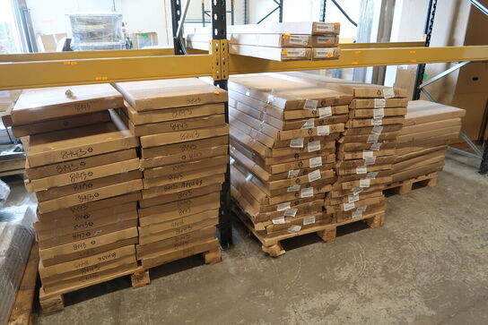 Stort parti CAMBRO hylder og stiger