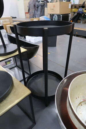 Floor lamp as well as various interiors and displays