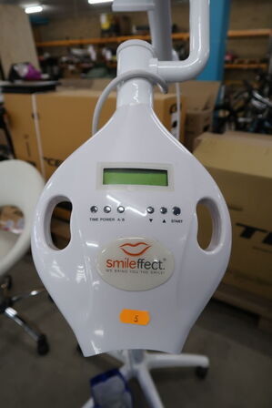 Lamp for tooth whitening smile effect