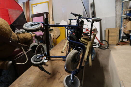 2 stk. rollator samt vogn