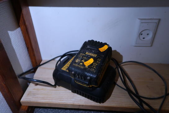 Batteri og lader DEWALT