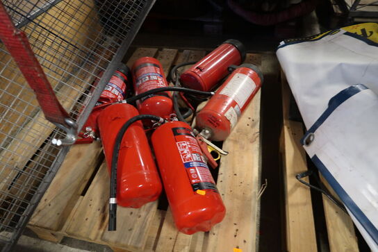 Palle med div. Ildslukkere