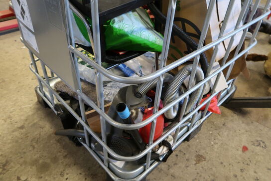 Palle med støvsugere m.m.