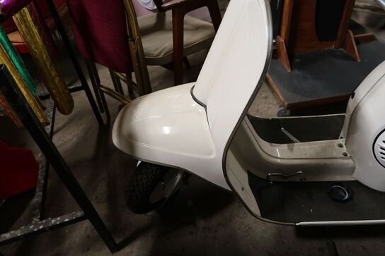 Scooter MONARK (momsfri)