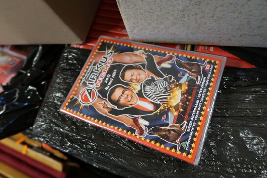 Palle med div. Dvd'er m.m.