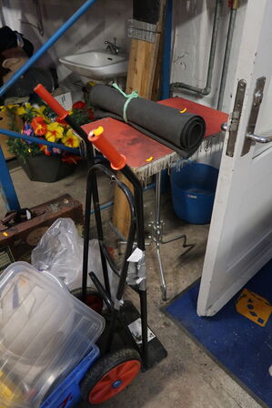 Kuffert, sækkevogn m.m.