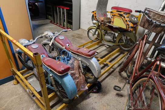 3 stk. scooter rekvisitter med stativ