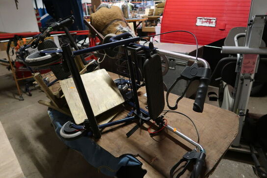 2 stk. rollator samt vogn