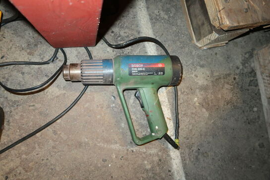 Lader MAKTIA, arbejdsradio DEWALT, varmepistol BOSCH