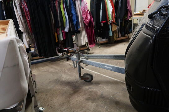 Campingvogn HOME-CAR (ombygget til at huse dyr)(momsfri)