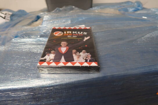 Palle med div. Dvd'er m.m.