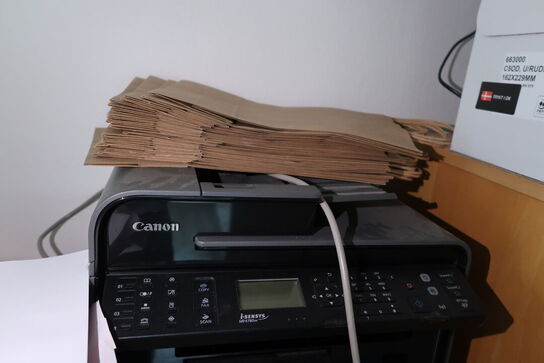 Tøjstativer, reoler, 4 stk. jalousiskabe EFG, Printer CANON m.m.