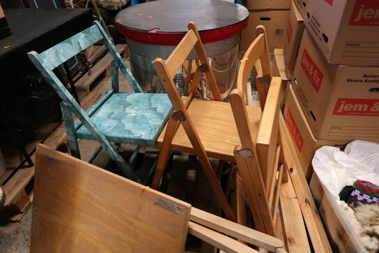 3 stk. klapstole samt klapbord