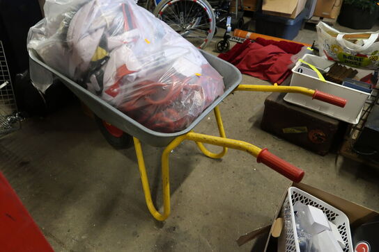 Trillebør med indhold