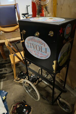 Opbevaringkasse med rekvisit