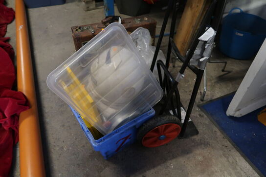 Kuffert, sækkevogn m.m.