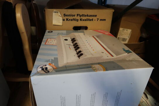 Palle med gyngehest, div. Legetøj m.m.