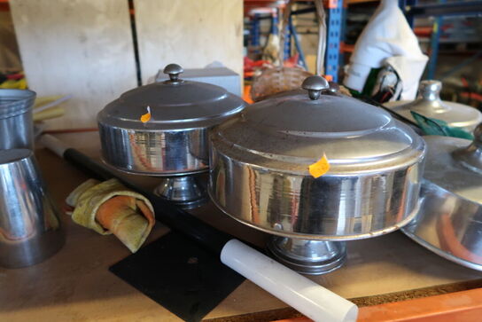 Div. Rekvisitter på hylde