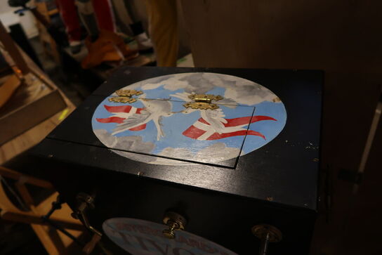 Opbevaringkasse med rekvisit